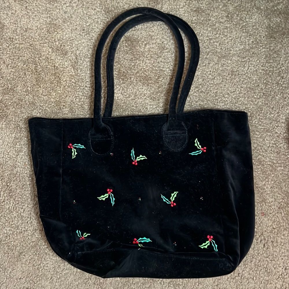 Black Mistletoe Handbag